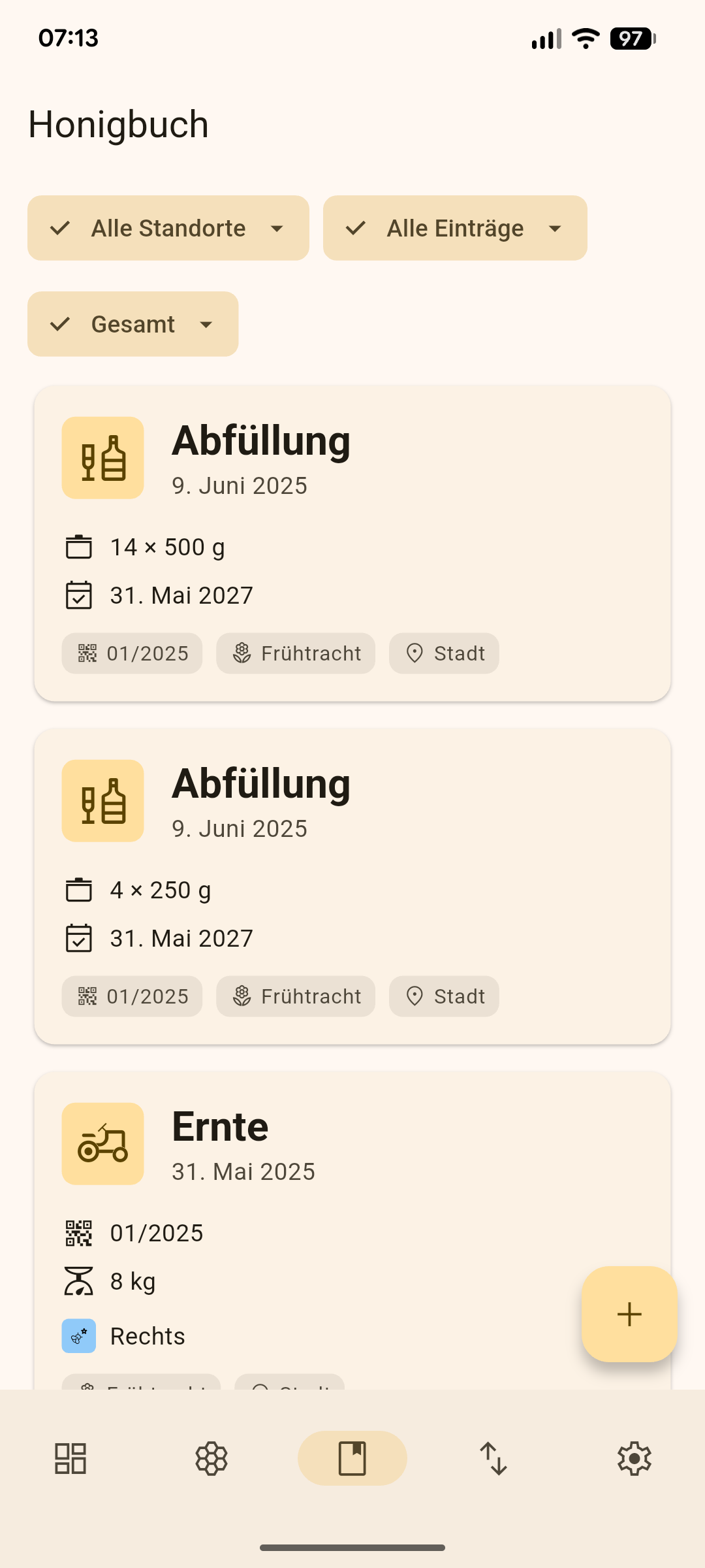 Honigbuch der Stockerl Imkerei App – Abfüllung und Ernte-Einträge mit Chargen, Mengen und Standort-Tags